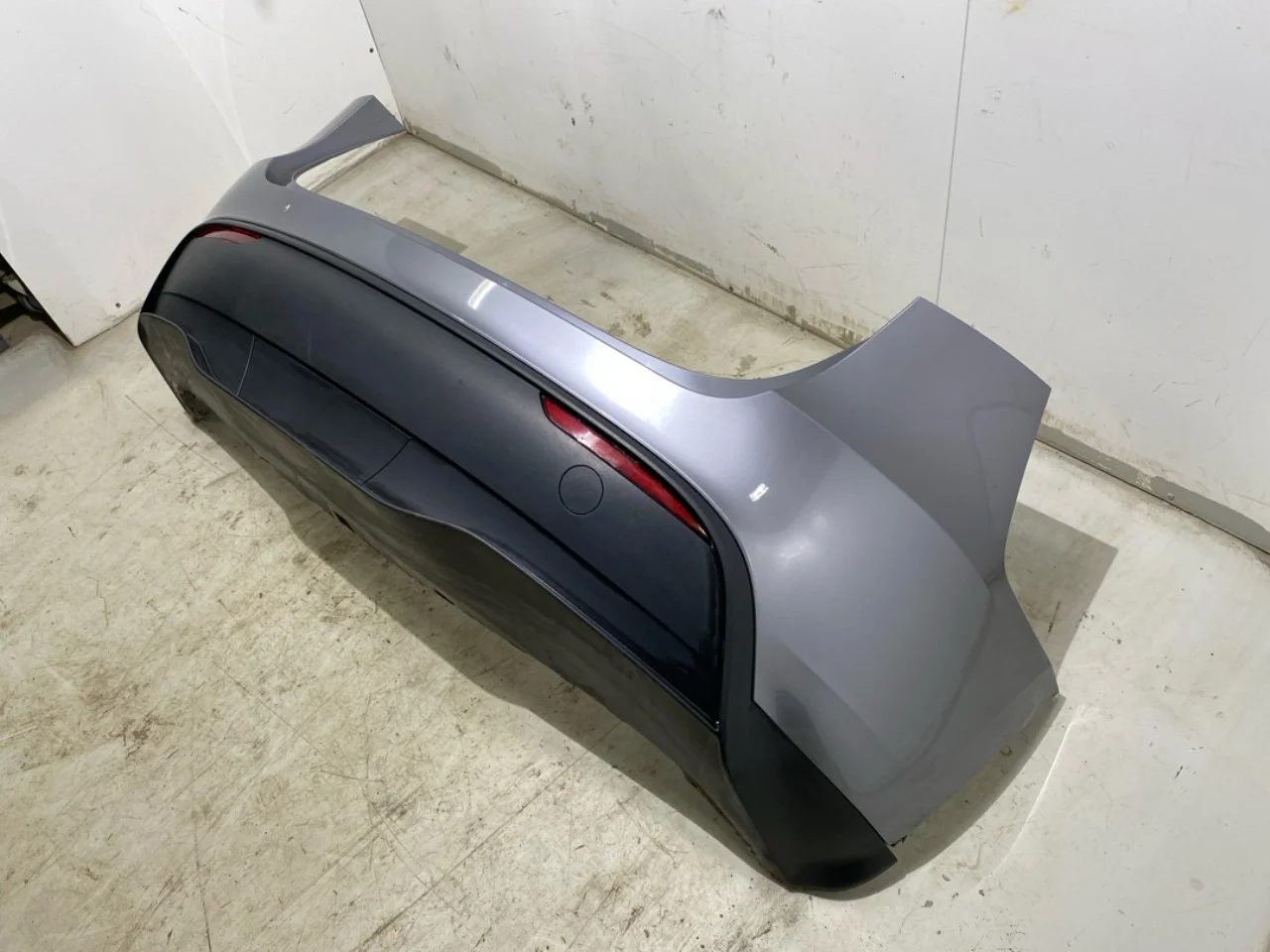 Tesla MODEL Y 2021- Rear bumper view 2