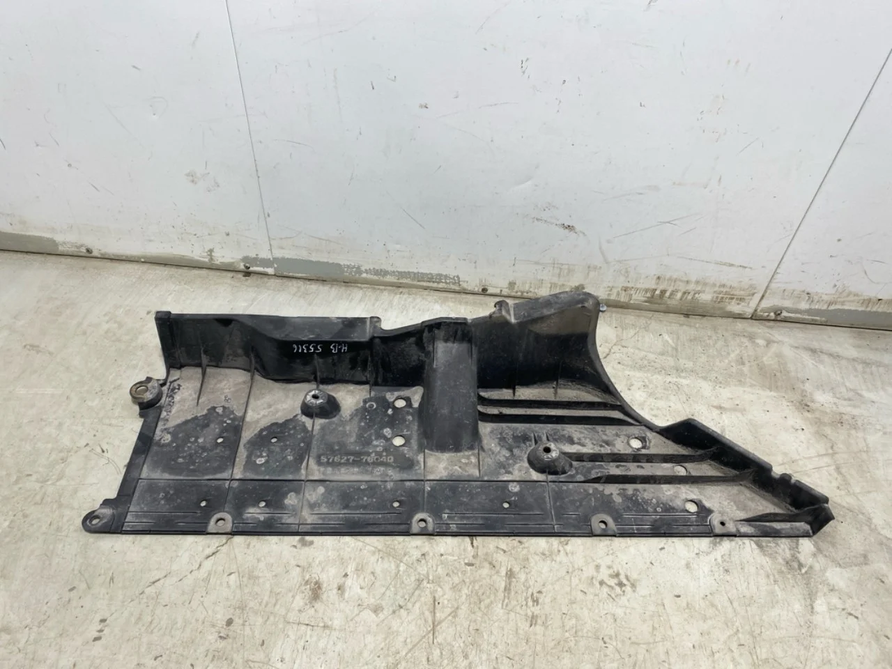 Lexus UX/300E 2019- Underbody protection plate (engine/gearbox/floor)