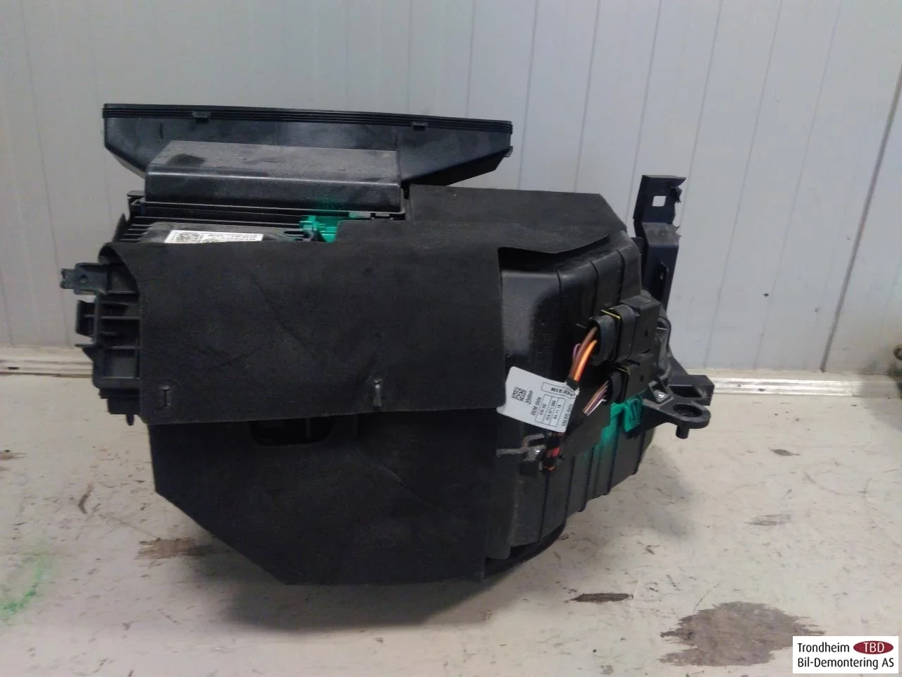 Skoda ENYAQ IV 2021- Fűtésventilátor motor nézet 4