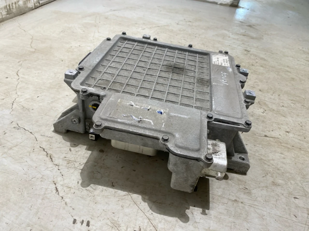Kia SOUL 2009- Inverter, 12-220V nézet 2
