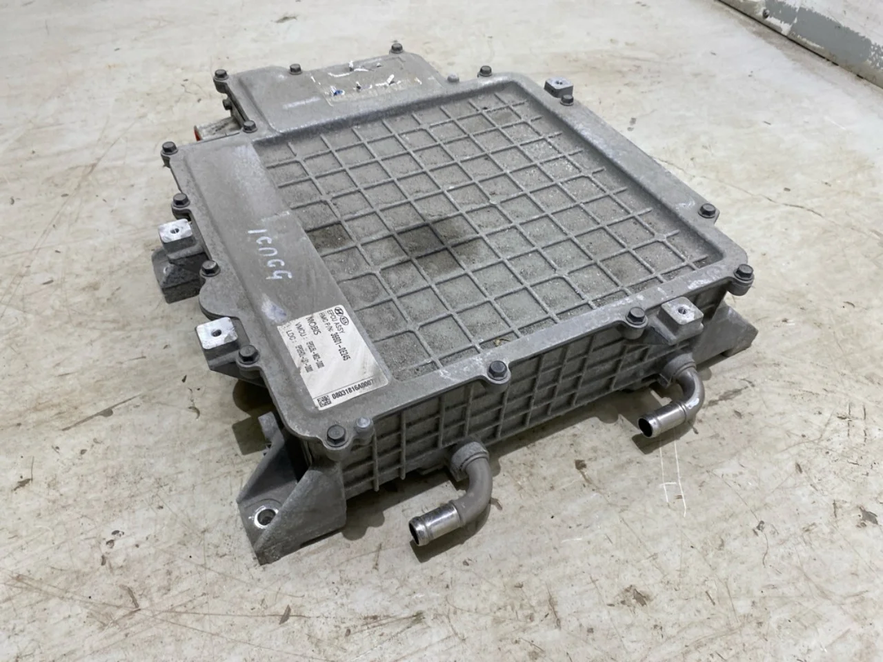 Kia SOUL 2009- Inverter, 12-220V nézet 3