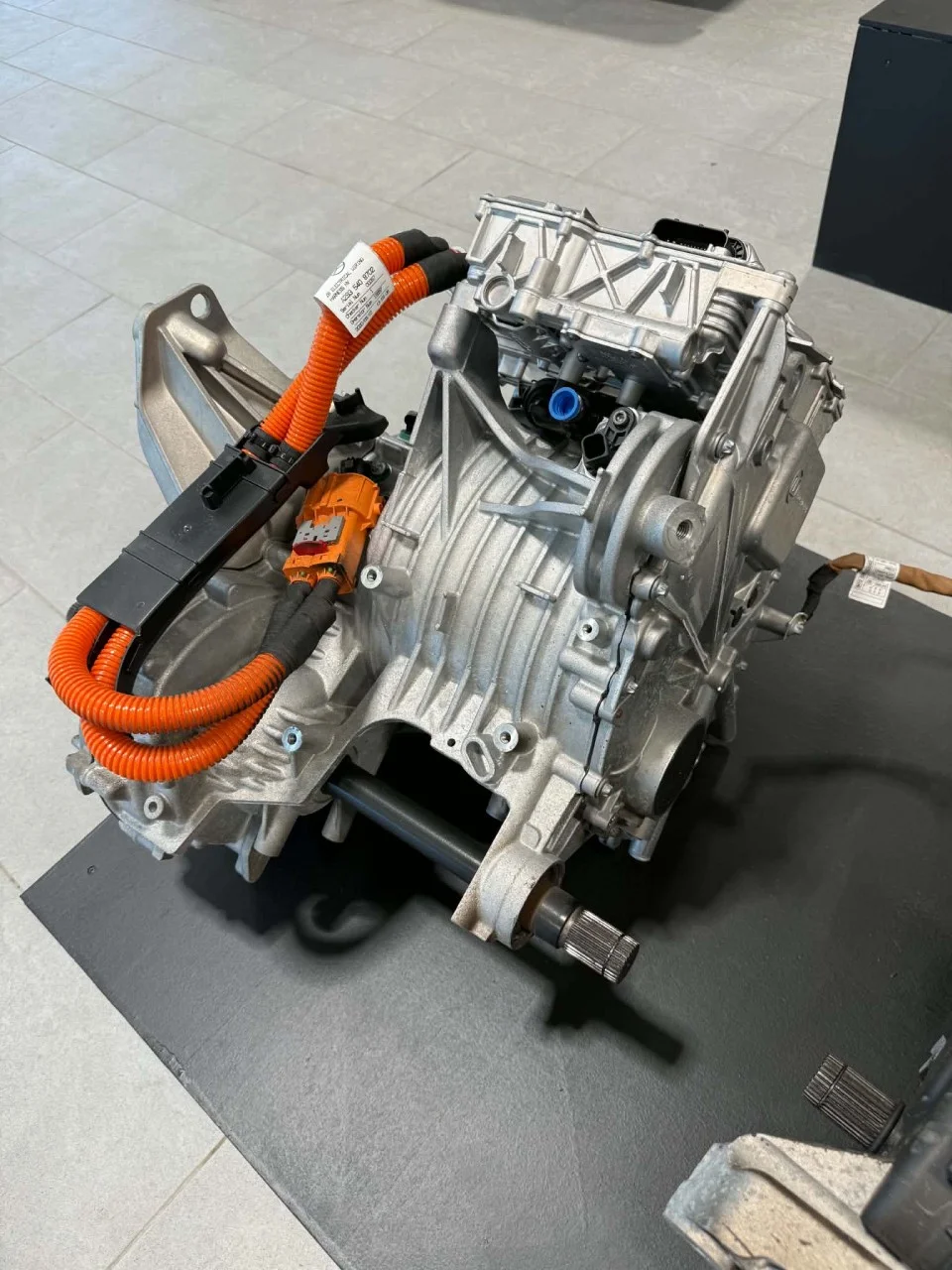 Mercedes EQC 2020- Elektromos motor, első nézet 2