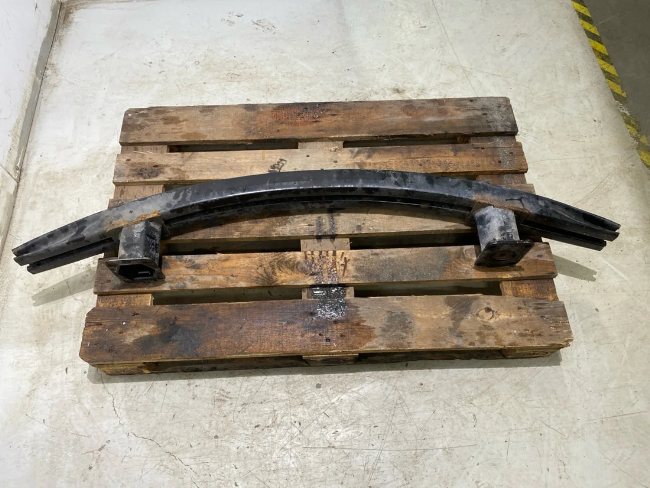 Tesla MODEL S 2013- Bumper reinforcement beam, front view 4