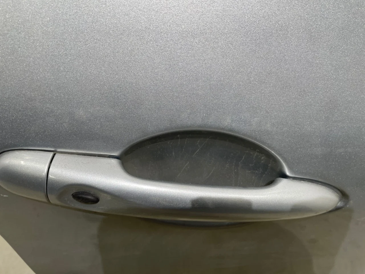 Renault ZOE/E- TECH 2013--> Ajtó, 4 ajtós, első, jobb nézet 3
