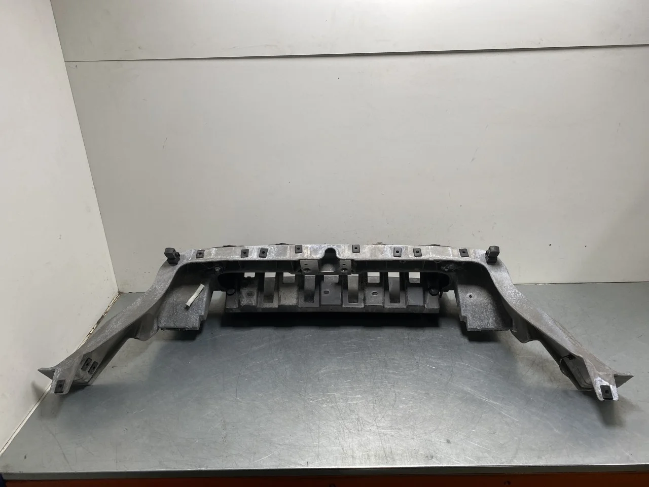 Ford MUSTANG MACH-E 2021- Upper front panel view 2