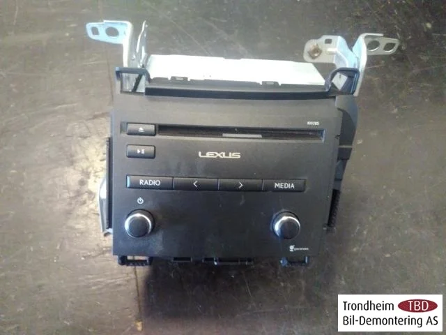 Lexus CT 200H Radio