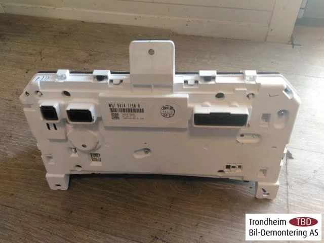 Nissan LEAF 2017-24 Instrument cluster assembly view 2