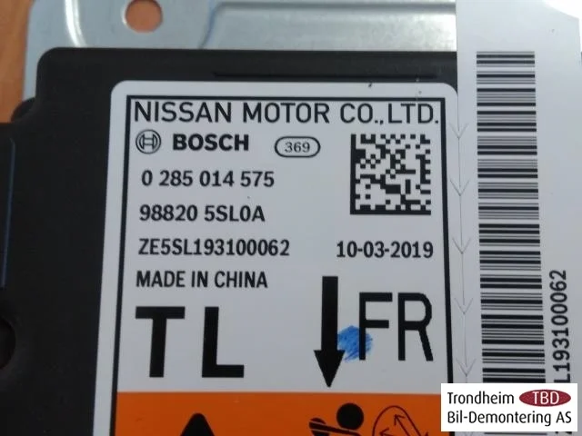 Nissan LEAF 2017-24 Légzsák elektronikai egység nézet 2