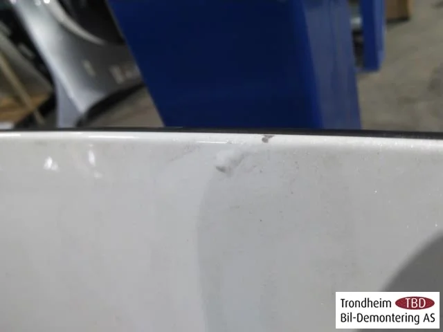 Nissan LEAF 2011-17 Bonnet view 3