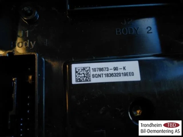 Tesla MODEL 3 2017--> Vezérlőegység, klíma nézet 3