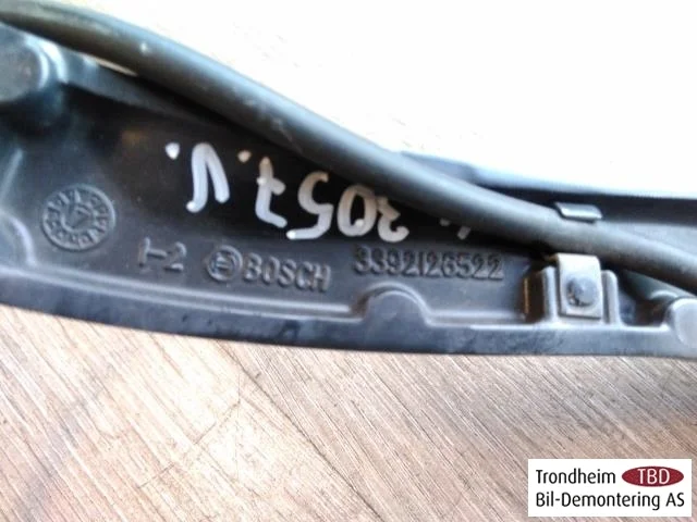 Tesla MODEL 3 2017--> Ablaktörlő kar(ok), szélvédő nézet 2