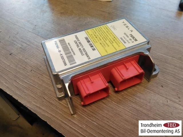 Tesla MODEL S 2013- Légzsák elektronikai egység