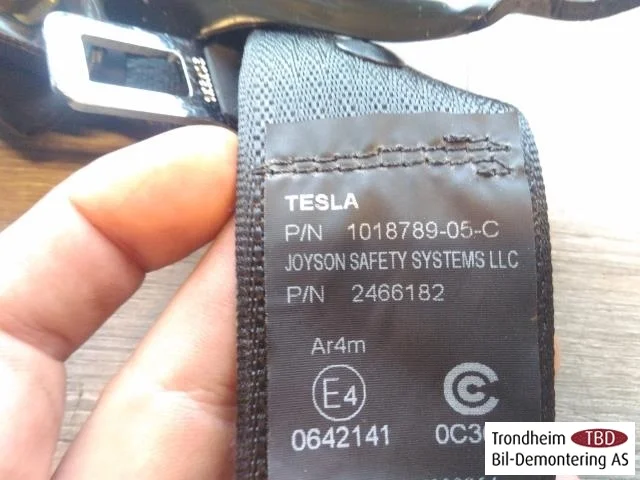 Tesla MODEL S 2013- Biztonsági öv, hátsó, bal nézet 3