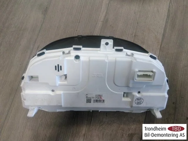 Mitsubishi OUTLANDER 2013-21 Instrument cluster assembly view 2