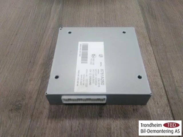 Mitsubishi OUTLANDER 2013-21 Vezérlőegység, egyéb