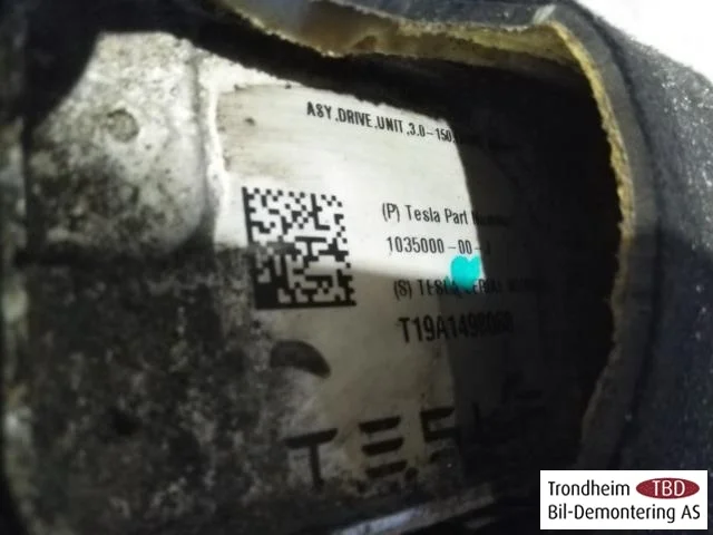 Tesla MODEL S 2013- Elektromos motor, első nézet 3