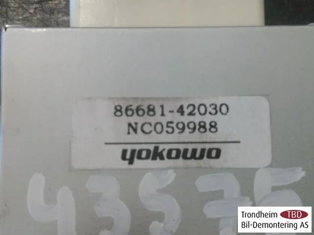 Toyota RAV 4 2019 Antenna amplifier view 2