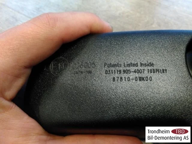 Toyota RAV 4 2019 Interior rear-view mirror view 3