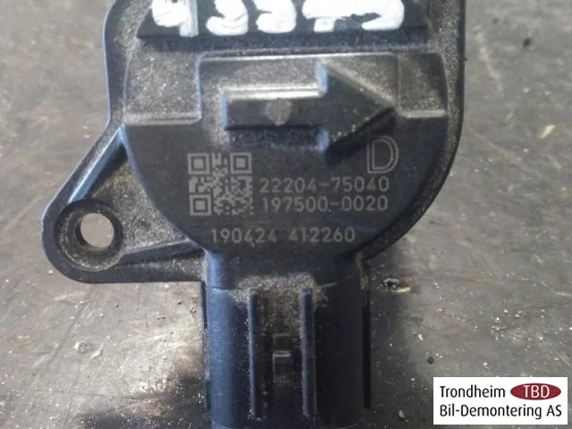 Toyota RAV 4 2019 Mass air flow sensor view 3