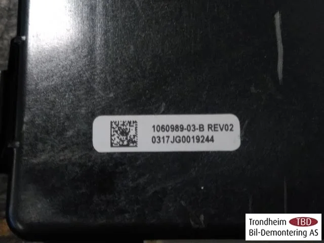 Tesla MODEL S 2013- Vezérlőegység, rugózás / légrugó nézet 3