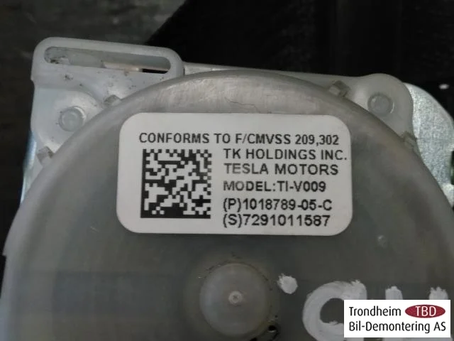 Tesla MODEL S 2013- Biztonsági öv, hátsó, jobb nézet 3