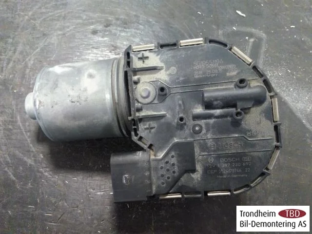 Volkswagen GOLF, E-GOLF VII 2013-20 Windshield wiper motor view 2