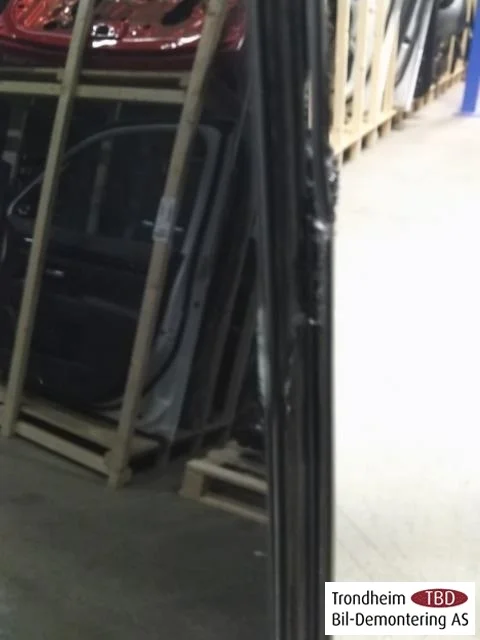 Tesla MODEL S 2013- Szélvédő nézet 2