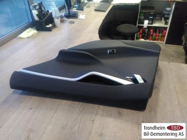 Tesla MODEL S 2013- Door trim panel, right view 2