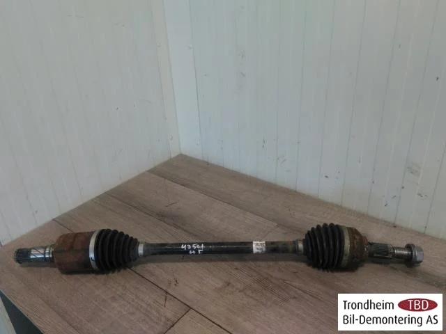 Tesla MODEL 3 2017--> Front right driveshaft view 2