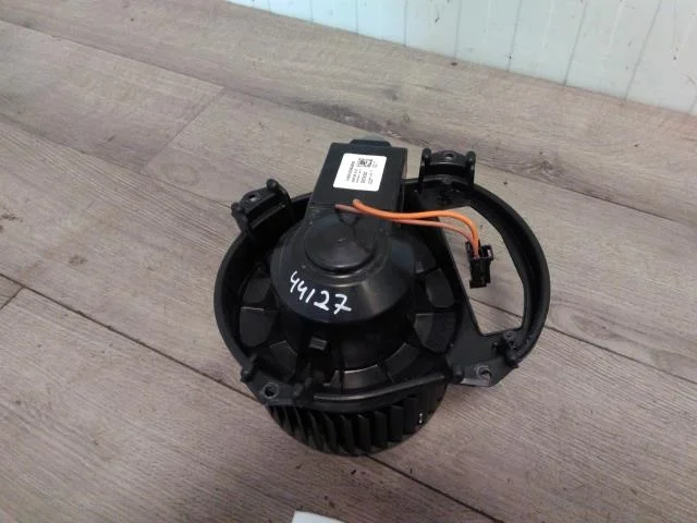 Mercedes B 180-200 W246/W242 2012-19 Fűtésventilátor motor