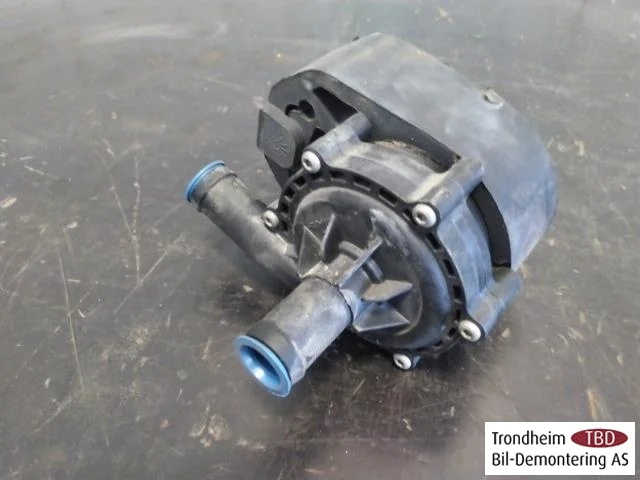 Mercedes B 180-200 W246/W242 2012-19 Keringtetőszivattyú