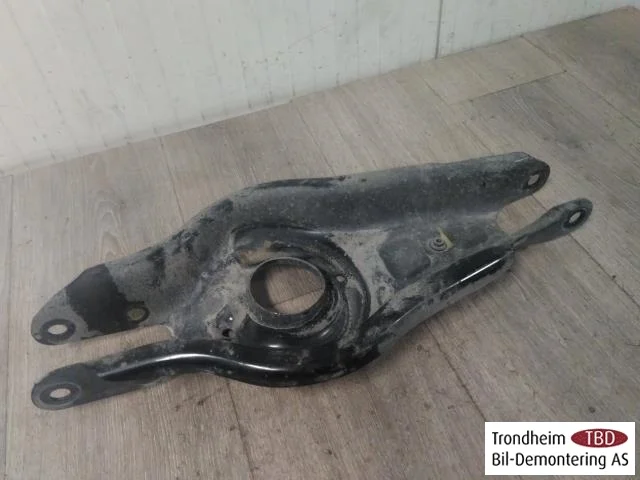 Tesla MODEL 3 2017--> Braț suspensie, dreapta spate