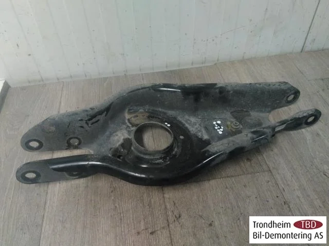 Tesla MODEL 3 2017--> Braț suspensie, stânga spate