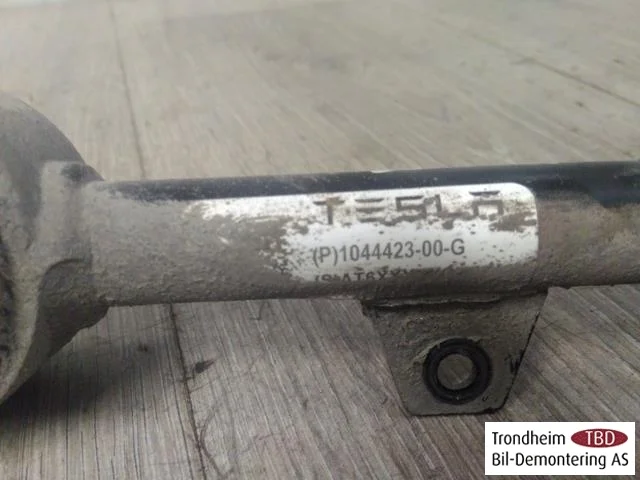 Tesla MODEL 3 2017--> Braț suspensie, stânga spate vedere 2