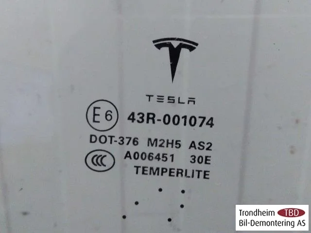 Tesla MODEL S 2013- Ajtóüveg, 4 ajtós, első, jobb nézet 2