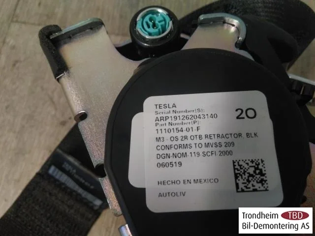 Tesla MODEL 3 2017--> Biztonsági öv, hátsó, bal nézet 3