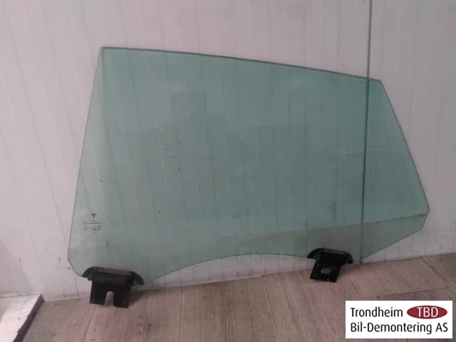Tesla MODEL S 2013- Rear left door glass, 4-door view 3