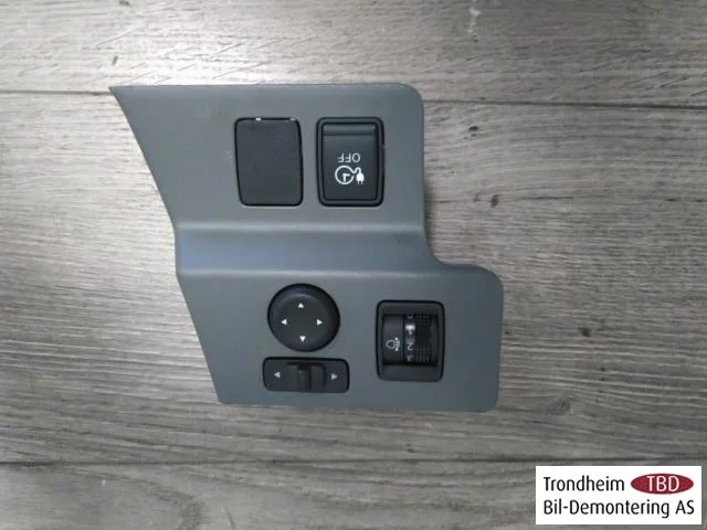 Nissan E-NV200 / EVALIA Tükörállító kapcsoló