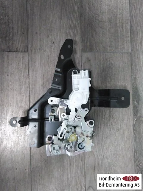Nissan E-NV200 / EVALIA Központi zár motor, csomagtérajtó