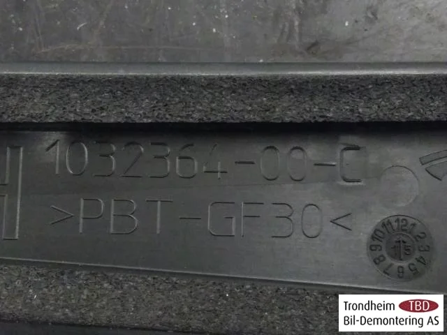 Tesla MODEL X 2016- Body shell view 3