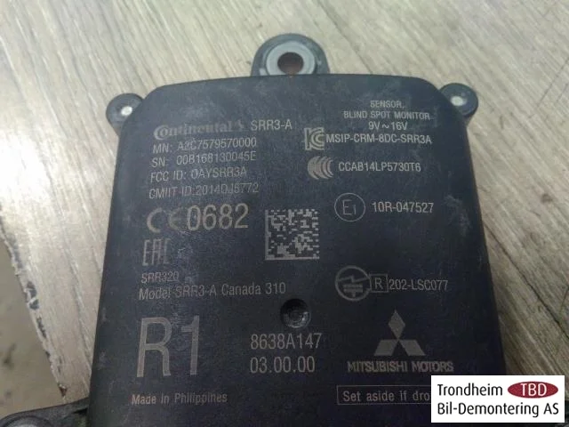 Mitsubishi OUTLANDER 2013-21 Aktív ütközésvédelem érzékelő nézet 3