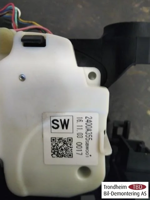 Mitsubishi OUTLANDER 2013-21 Váltókar nézet 4