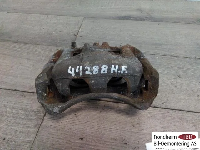Nissan LEAF 2017-24 Front right brake caliper