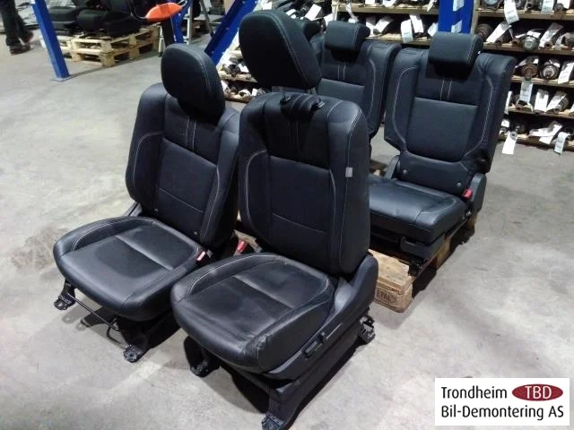 Mitsubishi OUTLANDER 2013-21 Ülések, első és hátsó, komplett nézet 2