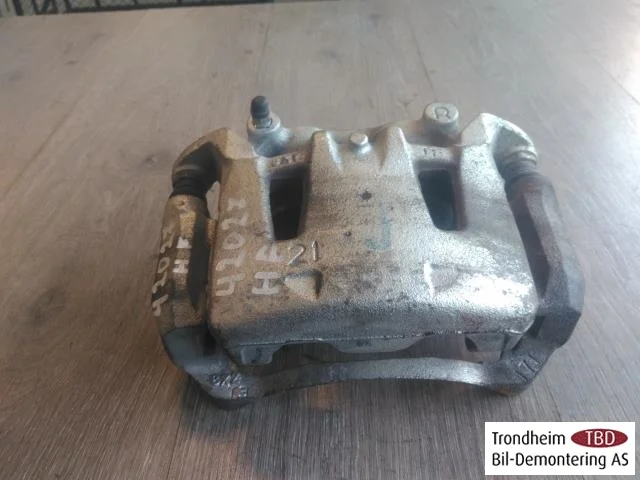 Nissan LEAF 2017-24 Front right brake caliper