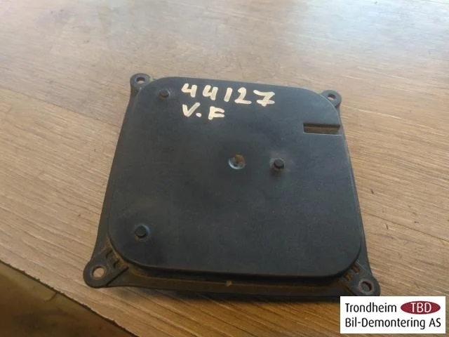 Mercedes B 180-200 W246/W242 2012-19 Vezérlőegység, xenon nézet 2