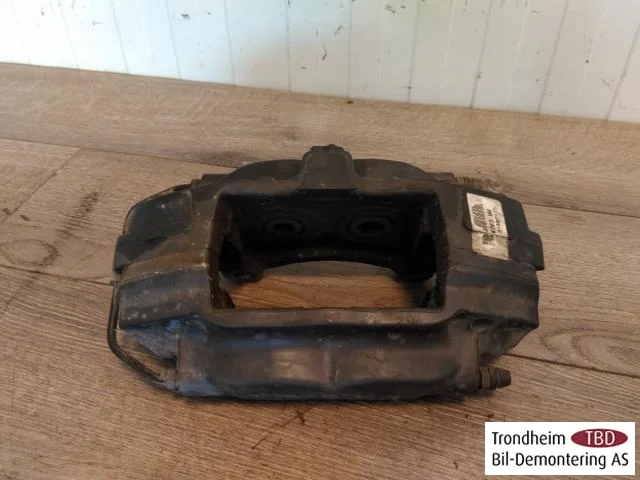 Tesla MODEL X 2016- Rear right brake caliper