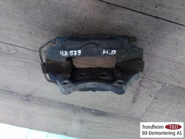 Tesla MODEL X 2016- Rear right brake caliper view 3