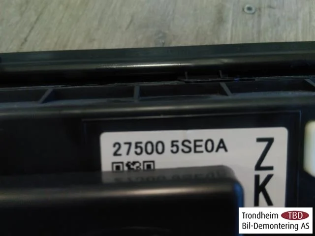 Nissan LEAF 2017-24 Fűtéskezelő egység nézet 3