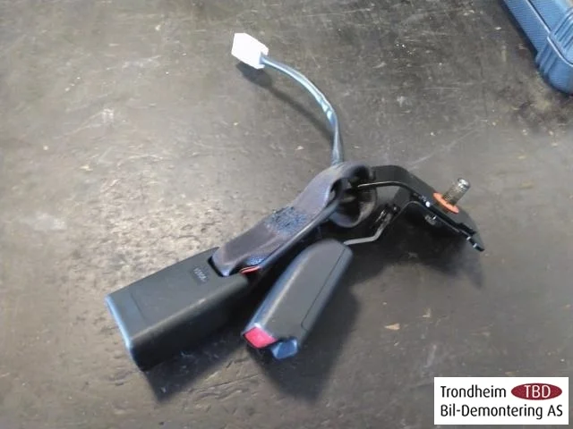 Hyundai KONA / ELECTRIC 2018-23 Seat belt buckle / anchor view 2